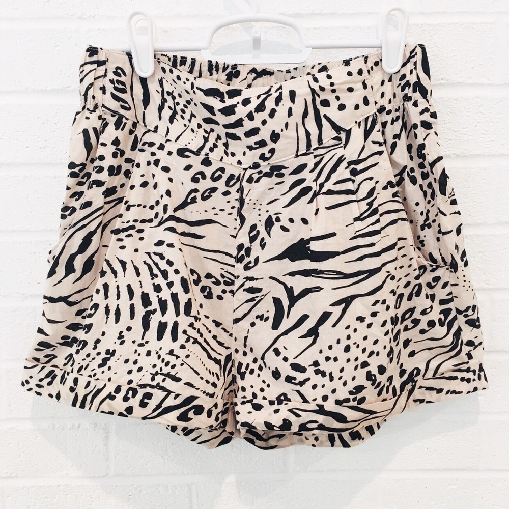 H&M Animal Print High Waisted Shorts 4